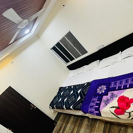 Hotel Shreenidhi Comfort Stay Ujjain Exterior photo