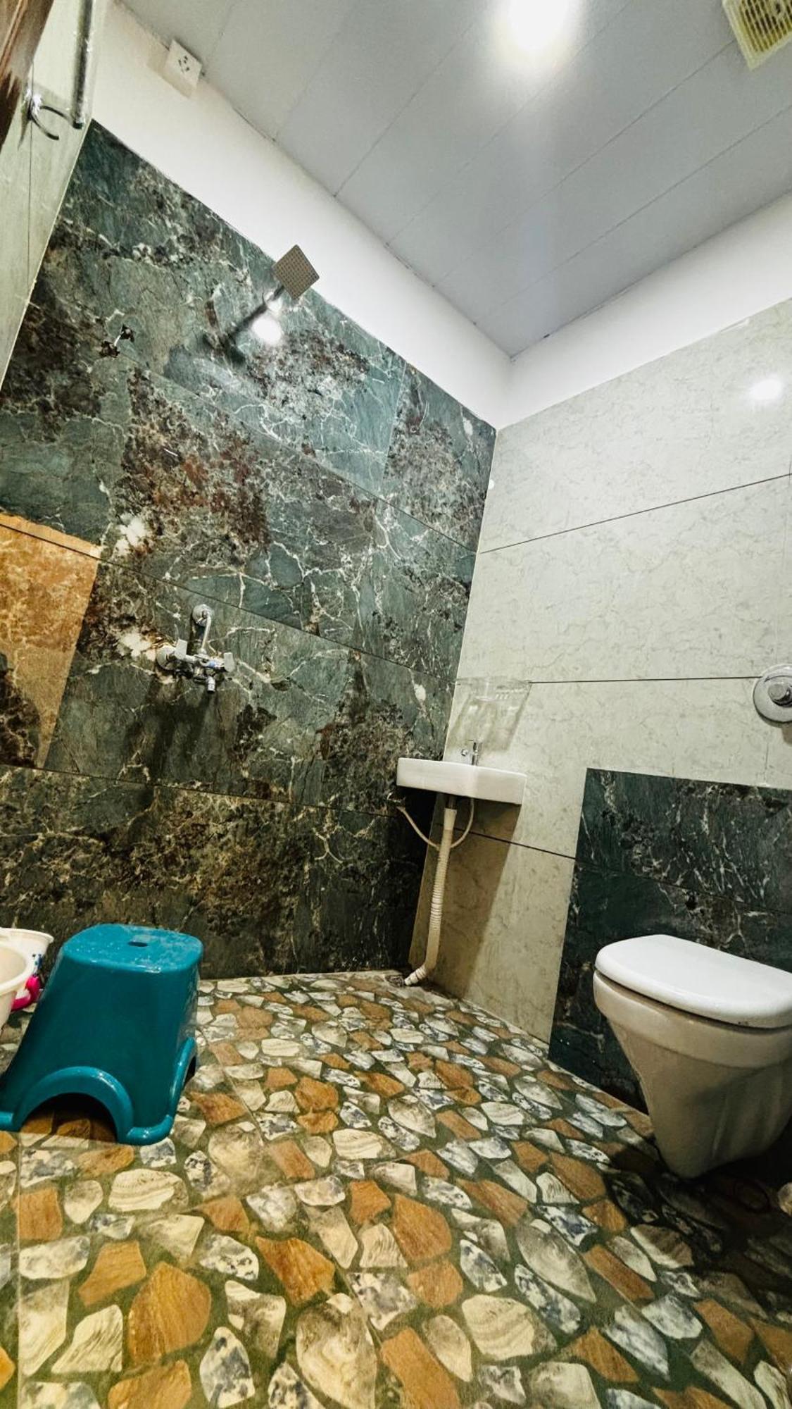 Hotel Shreenidhi Comfort Stay Ujjain Exterior photo